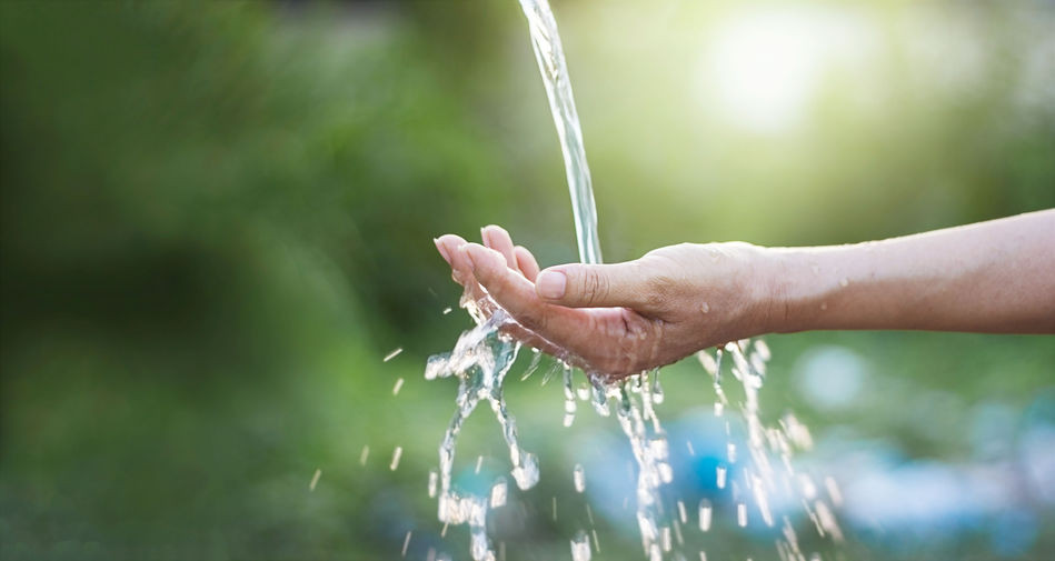 L’eau est aussi un vecteur essentiel à nos processus vitaux. L’eau est aussi un vecteur essentiel à nos processus vitaux