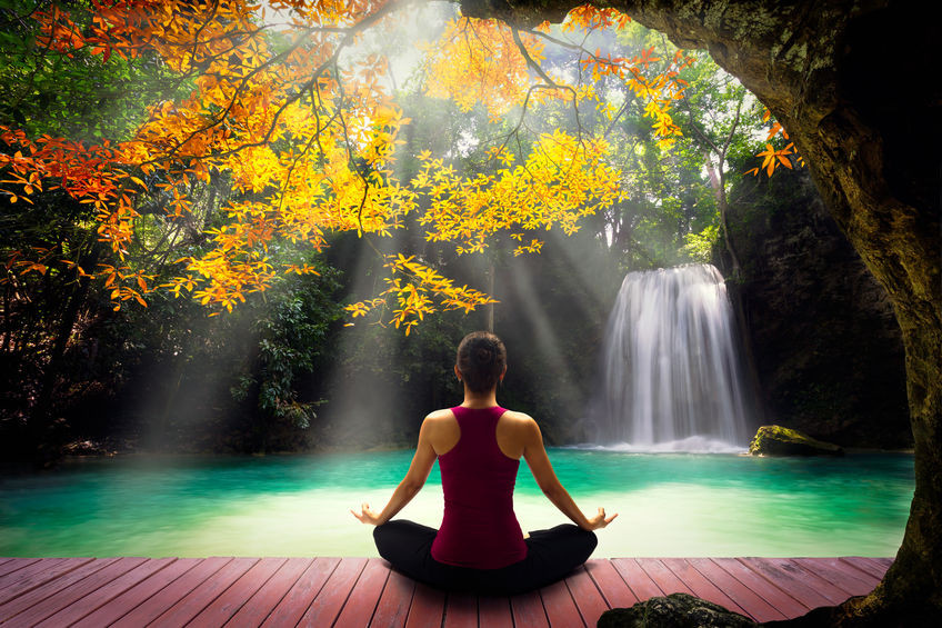 Faites du yoga dans la anture pour profiter des ses bénedicitiosn 