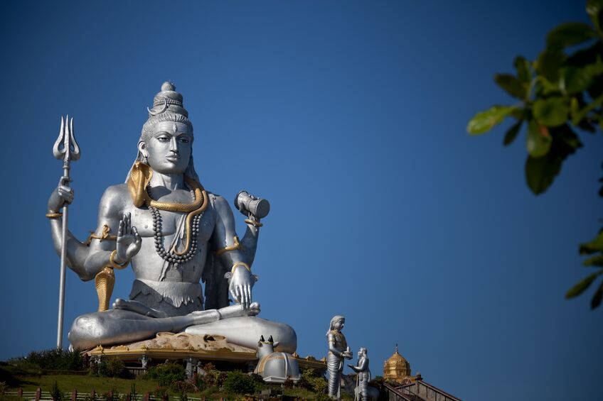 Comment la lune est devenu un symbole du Dieu Shiva La légende de Chander et de Shiva