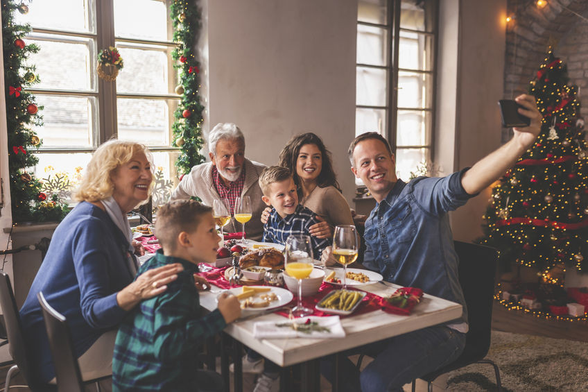 Faire du yoga et profiter des repas de fêtes