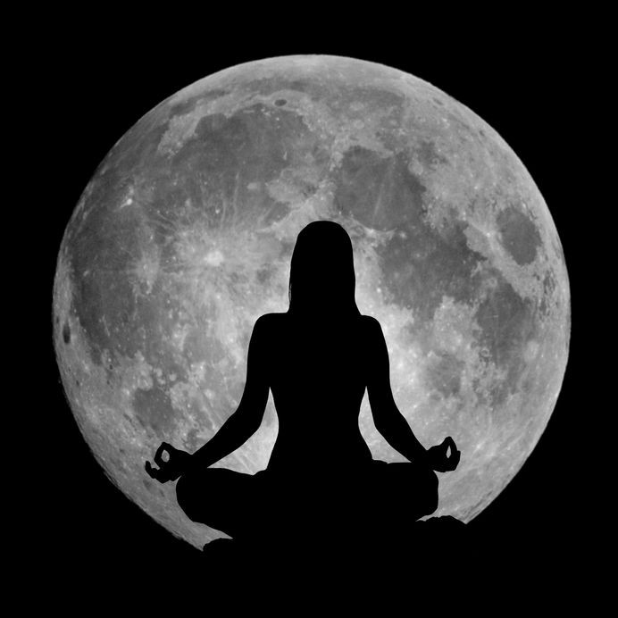 Yoga : n'oubliez pas les cycles de la lune Le role de la lune dans le yoga