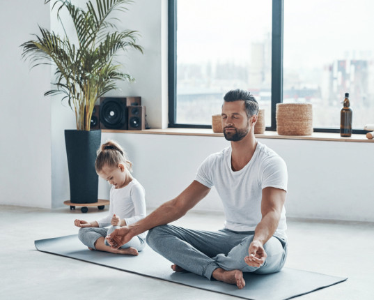 Fête des Pères 2025 : Offrez des vêtements yoga, technique et bio !