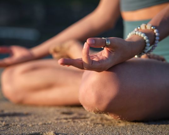 Le Chin Mudra à travers les gunas