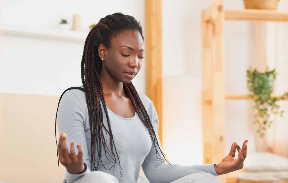 pourquoi le yoga se nourrit de sobrieté ? Le yoga et la sobrieté
